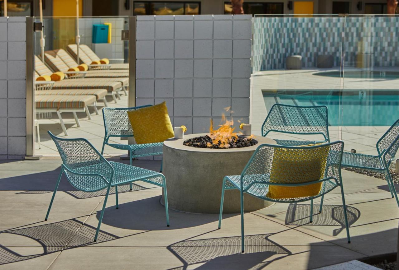 Twin Palms Resort - A Gay Men'S Resort Palm Springs Extérieur photo